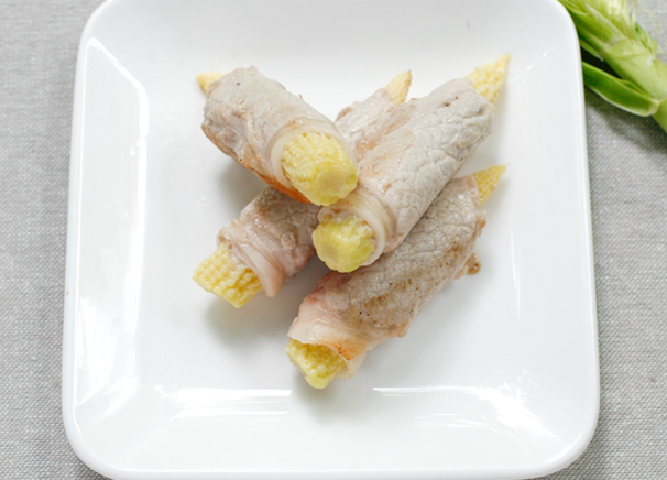 「ヤングコーンの薬膳肉巻き」